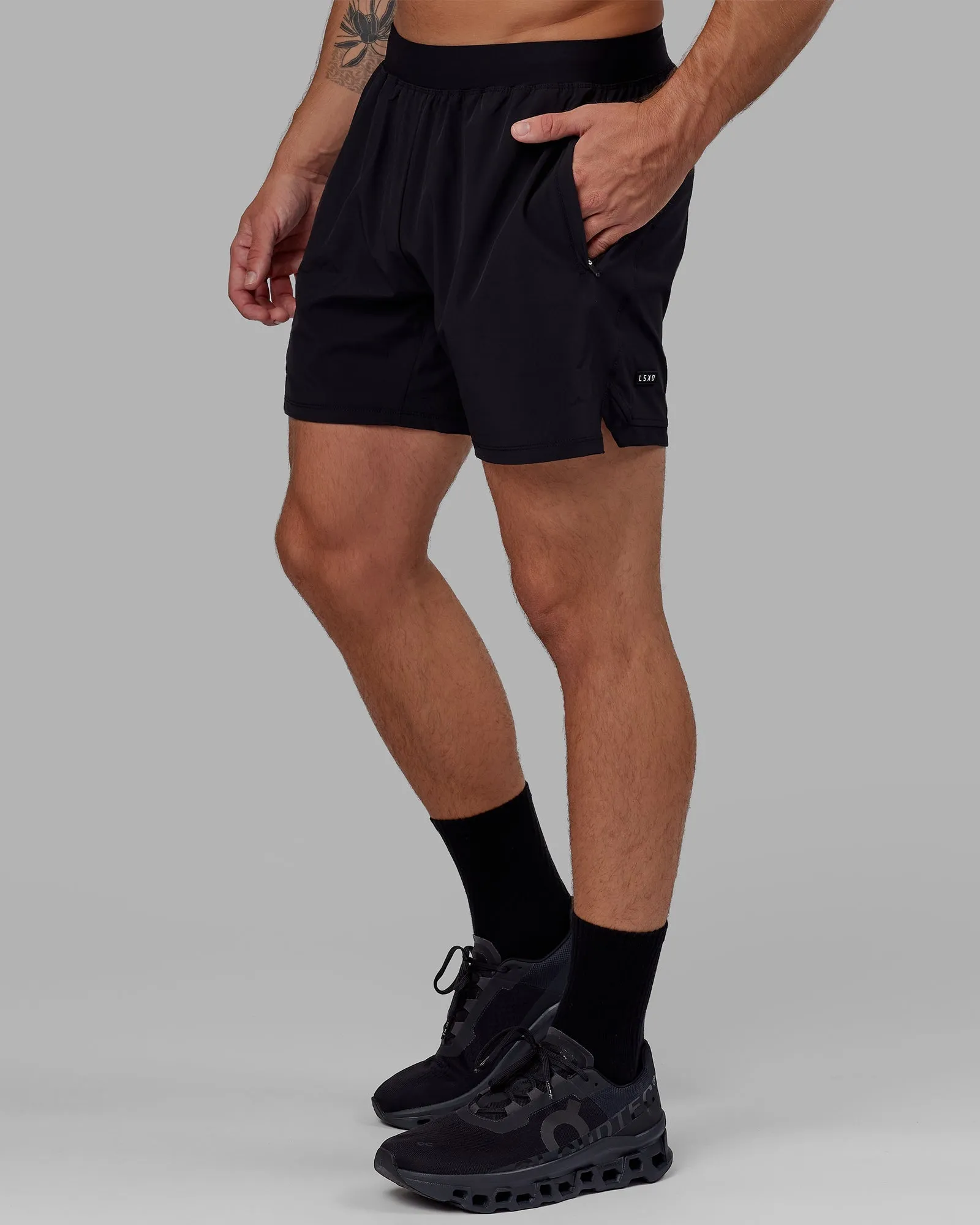 Challenger 6" Performance Shorts - Black