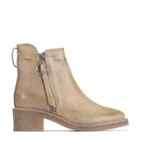 Corbeau Leather Ankle Boots