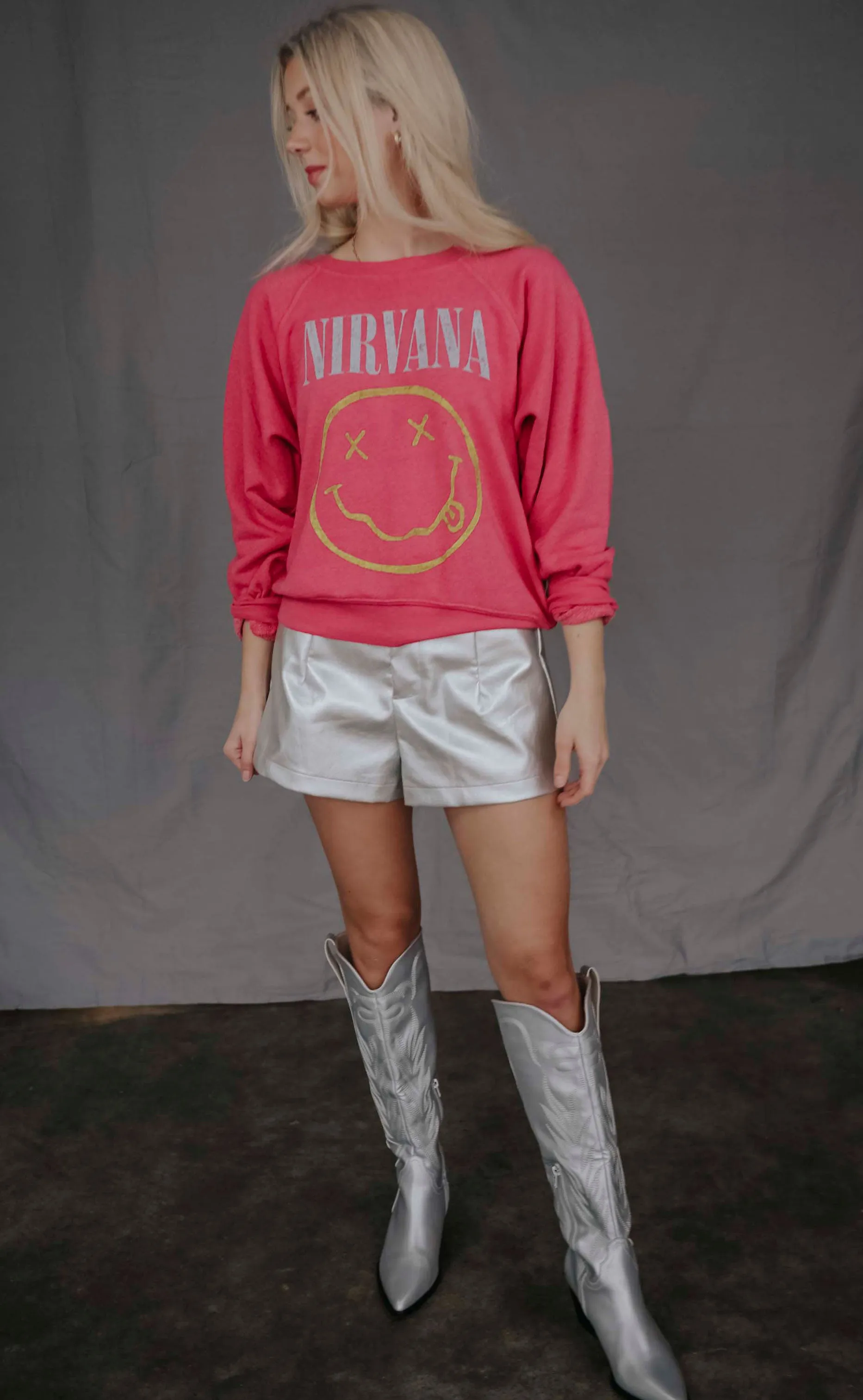 daydreamer: nirvana smiley raglan crew