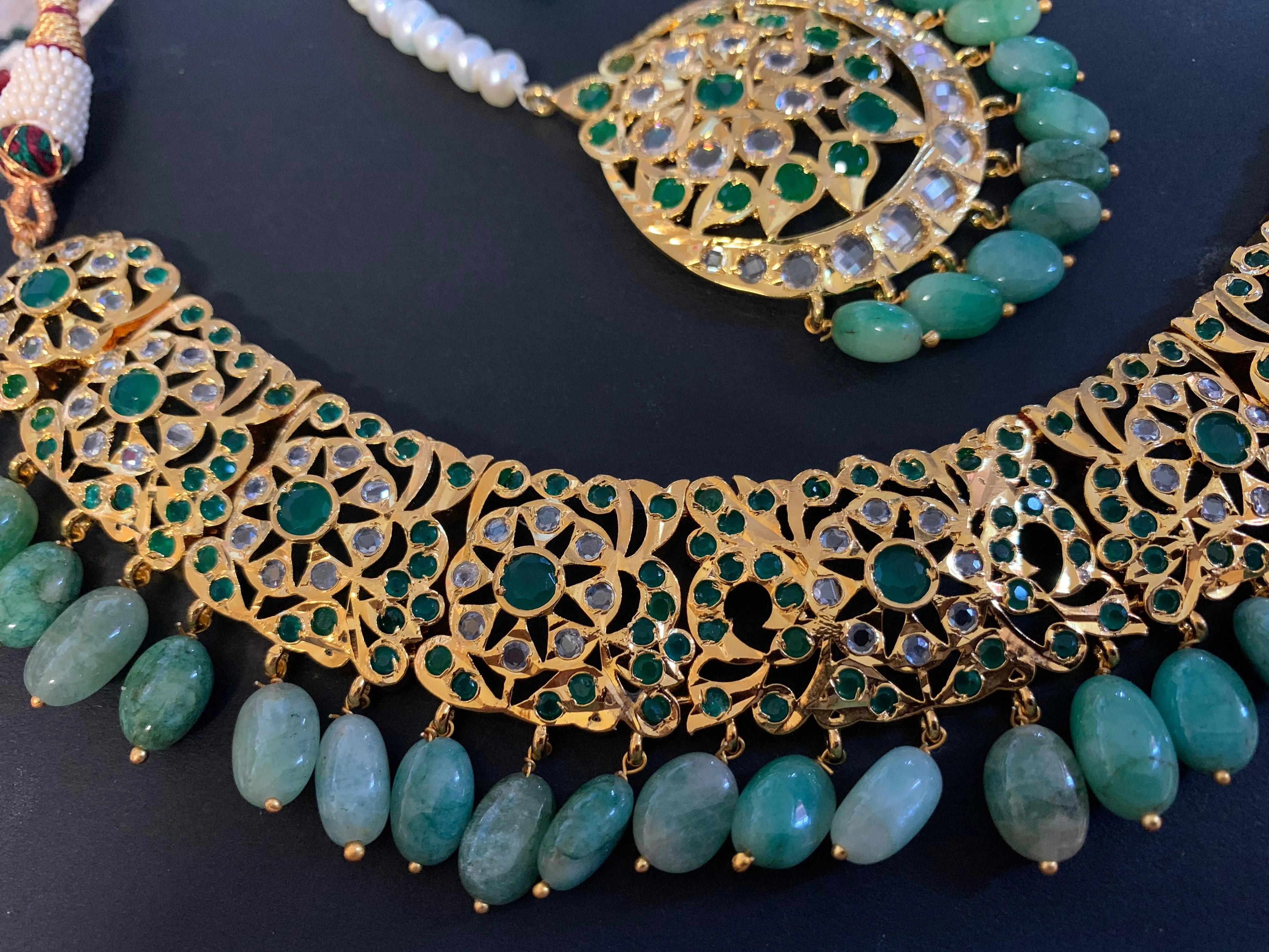 Heena necklace set in emeralds  ( SHIPS IN 3 WEEKS )