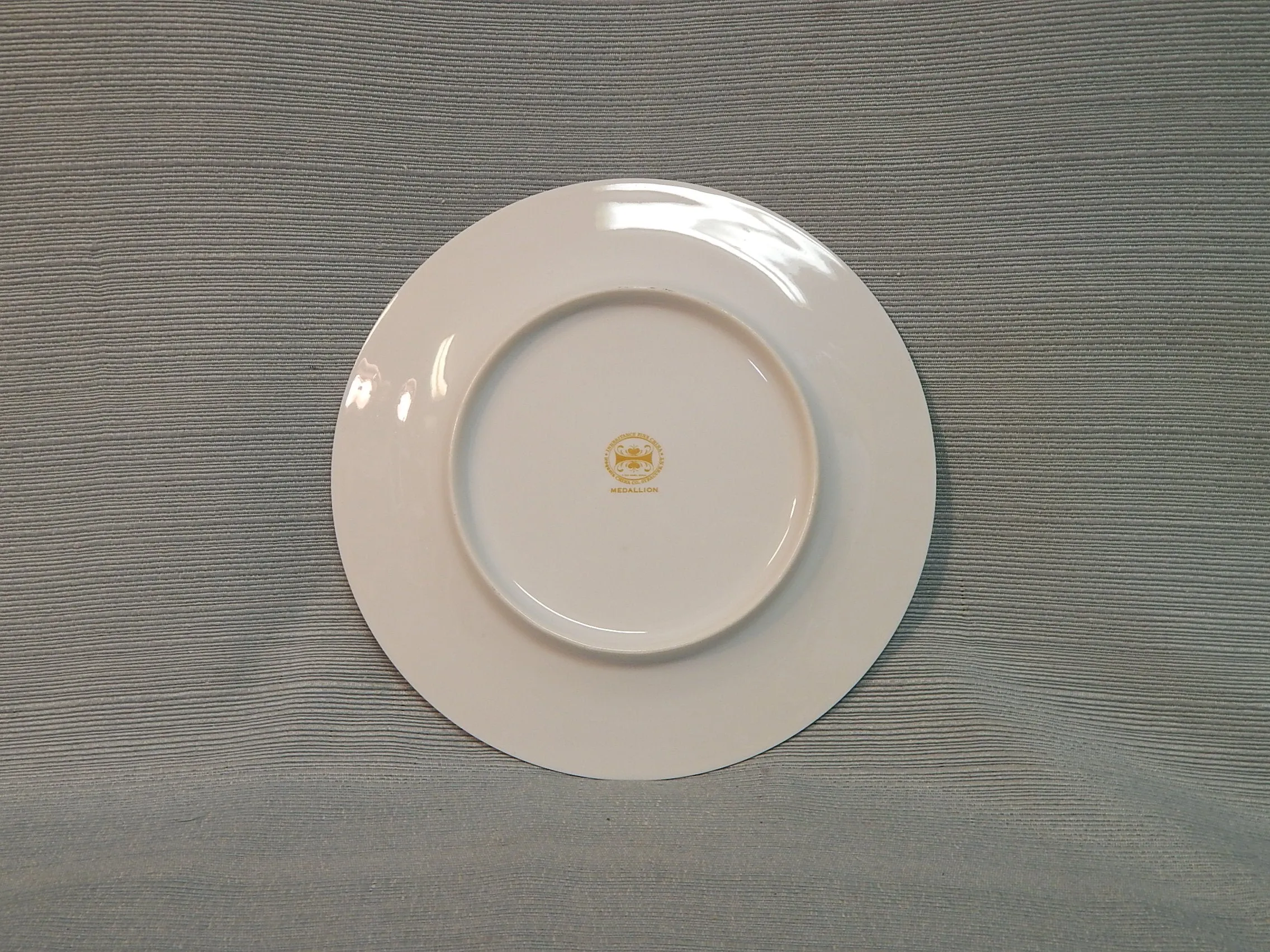 Iroquois Medallion Dinnerware - Setting for 4 (24 Pieces)